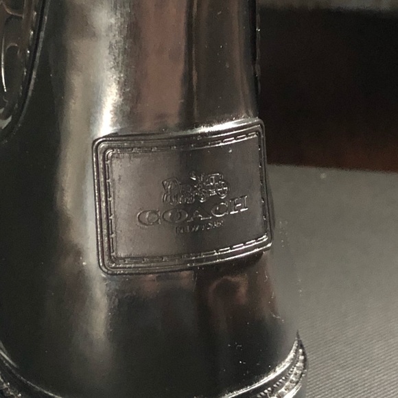 Coach size 5B black rain boots with tie back - Picture 4 of 9